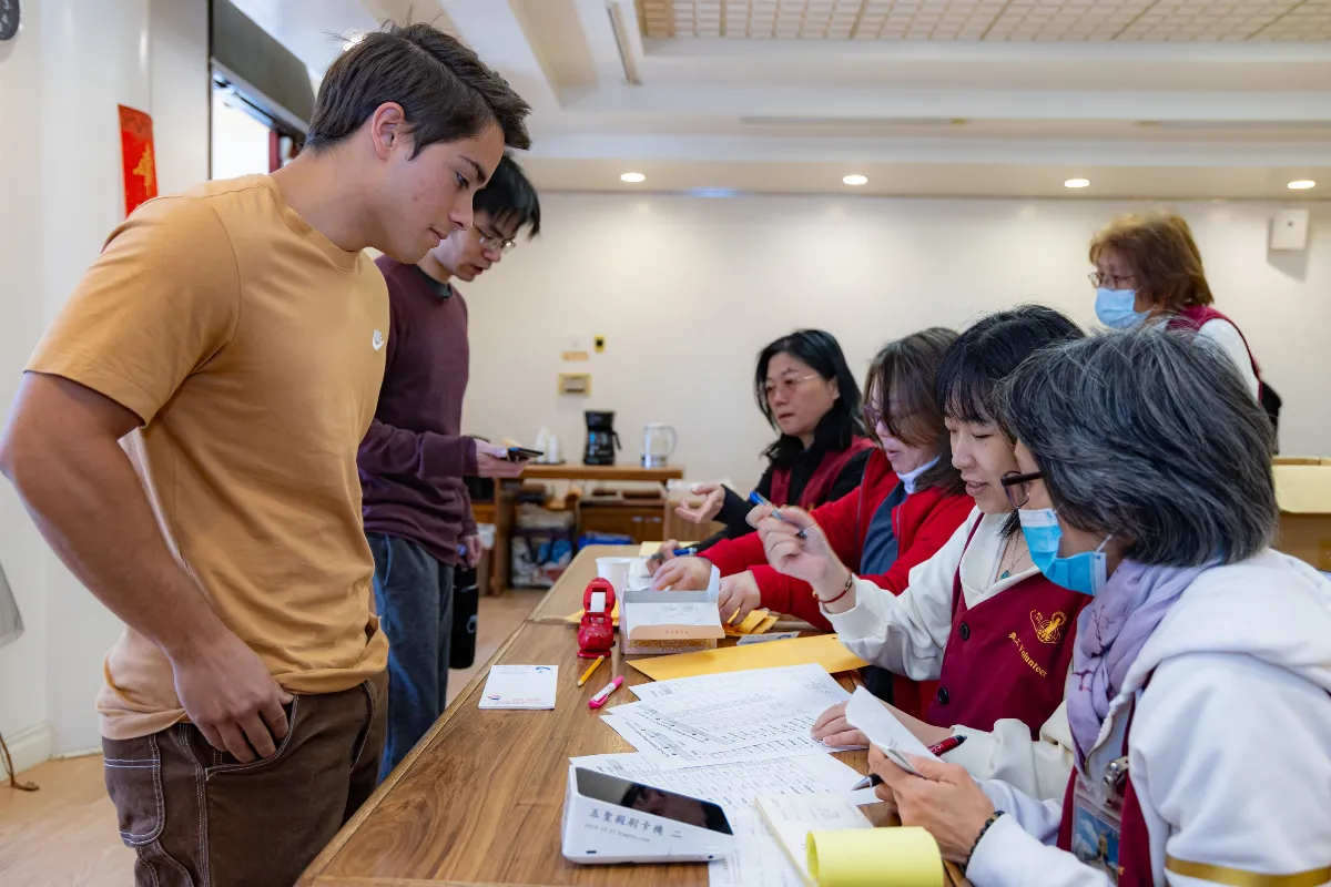 “Mind the Mind”: Hsi Lai Temple’s English One-Day Meditation Retreat Offers a Taste of Timelessness